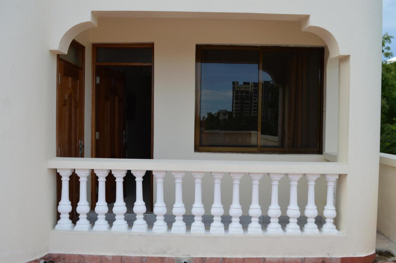 Hotel Tiffany Mombasa Exterior photo