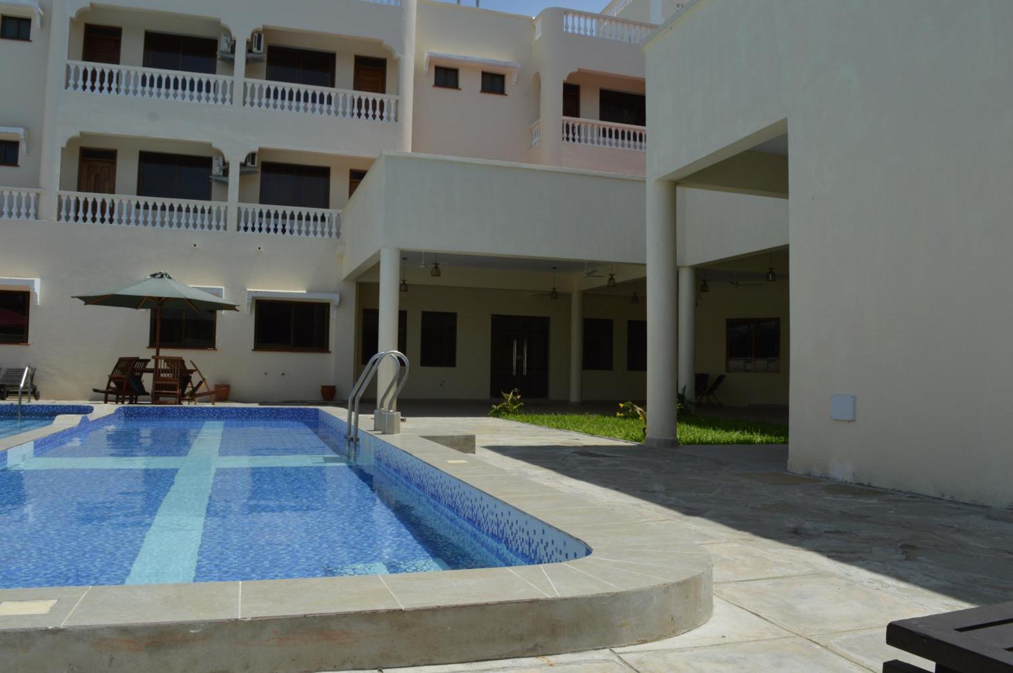 Hotel Tiffany Mombasa Exterior photo