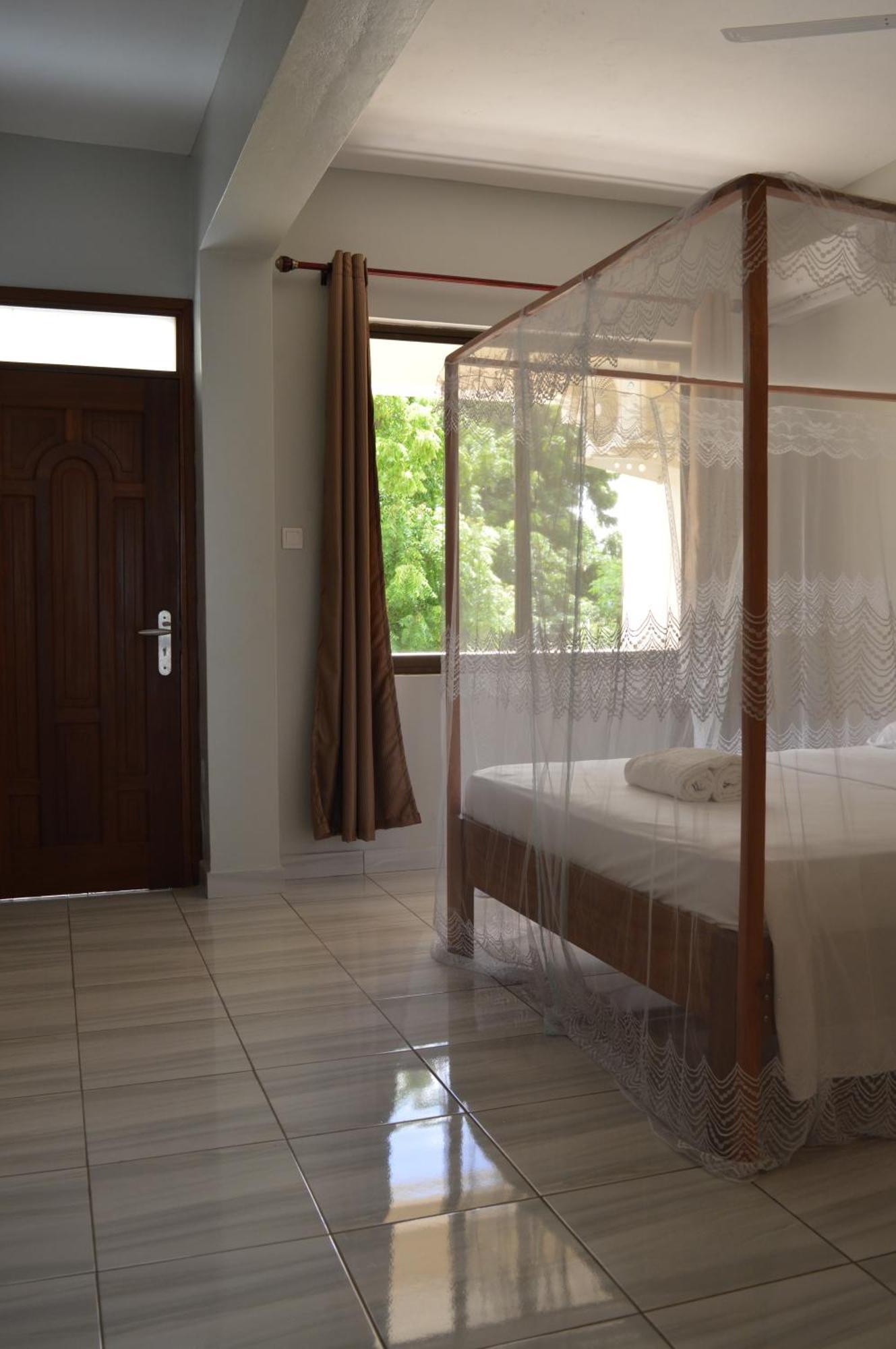 Hotel Tiffany Mombasa Exterior photo