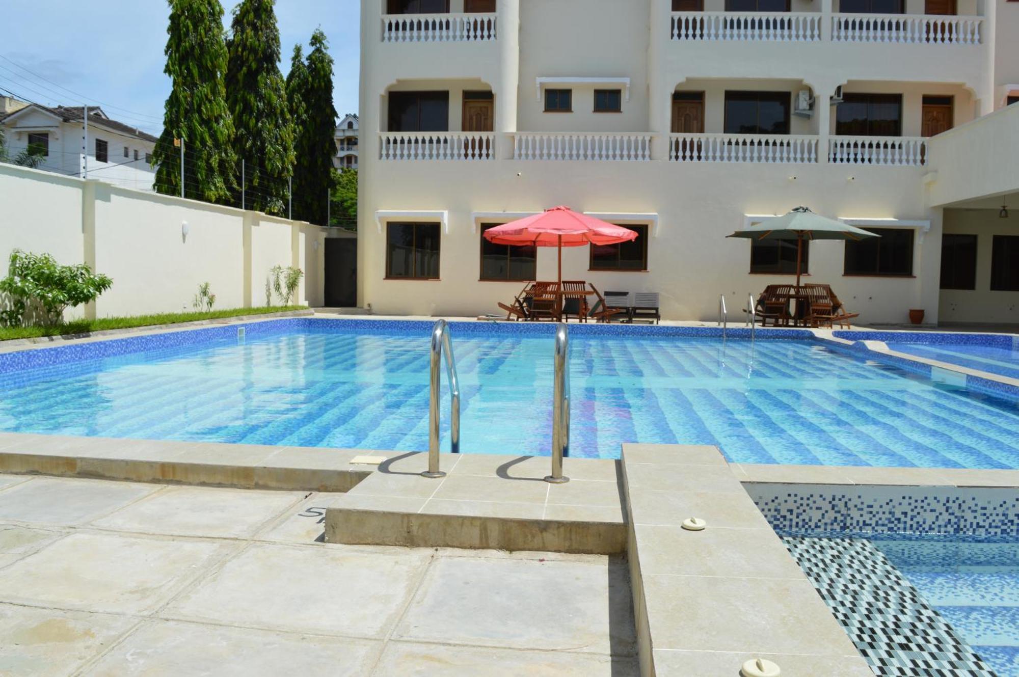 Hotel Tiffany Mombasa Exterior photo
