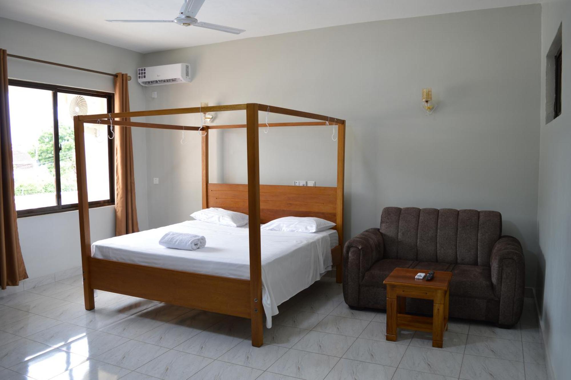 Hotel Tiffany Mombasa Exterior photo