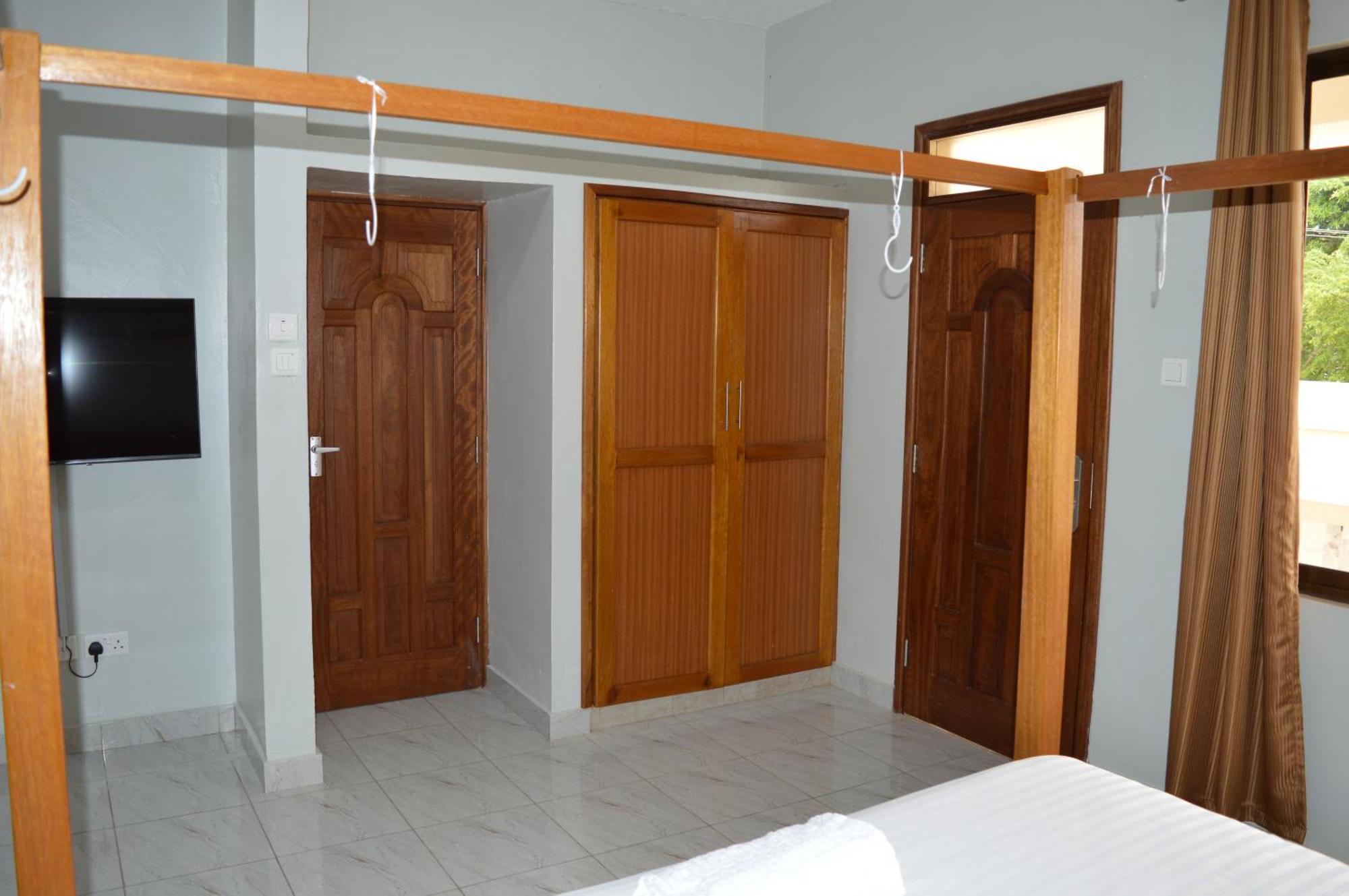 Hotel Tiffany Mombasa Exterior photo