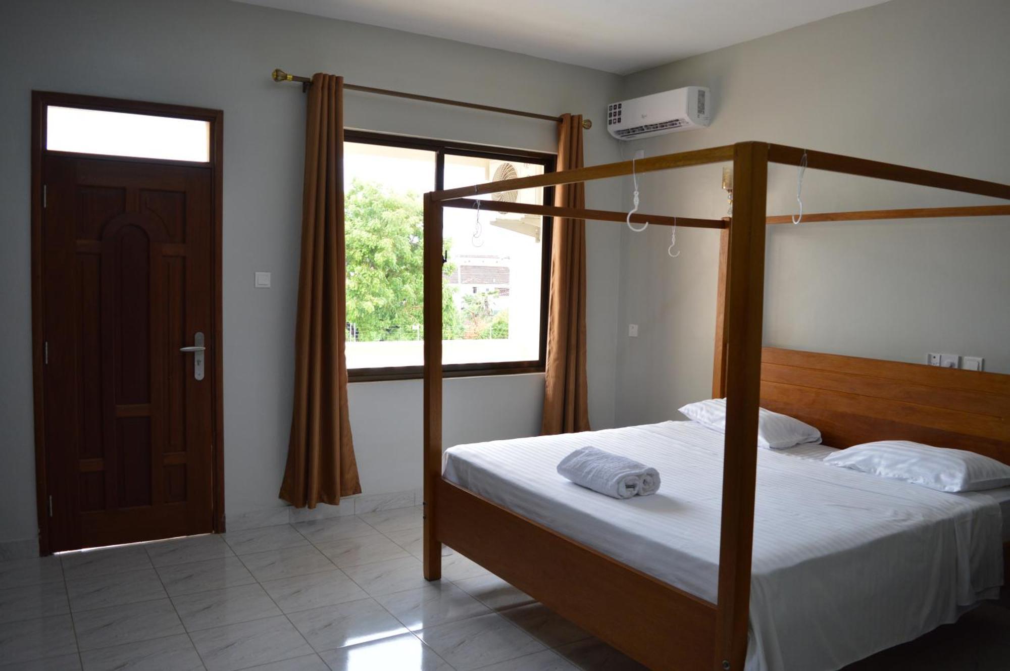 Hotel Tiffany Mombasa Exterior photo