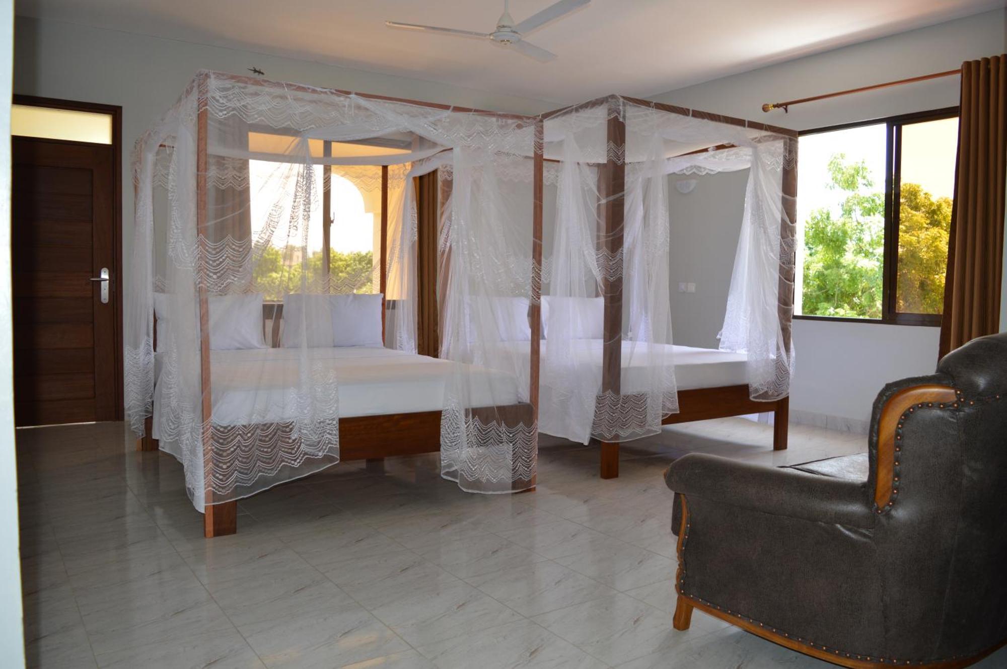 Hotel Tiffany Mombasa Exterior photo